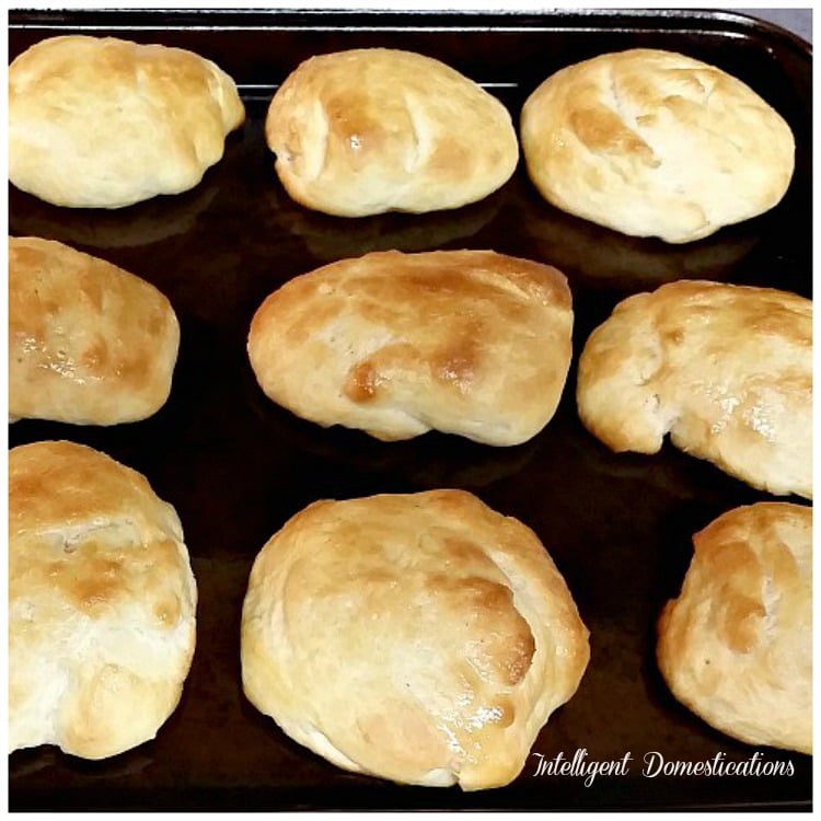Homemade Yeast Rolls recipe. Yeast Rolls recipe. How to make homemade yeast rolls