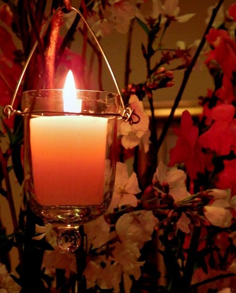 Candlelit centerpiece.intelligentdomestications.com