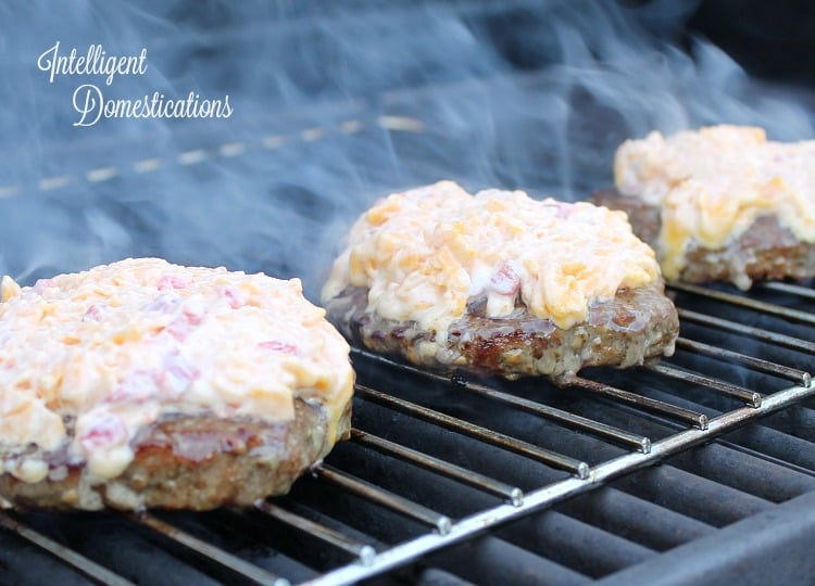 Pimento Cheese Burgers low carb dinner. #lowcarb