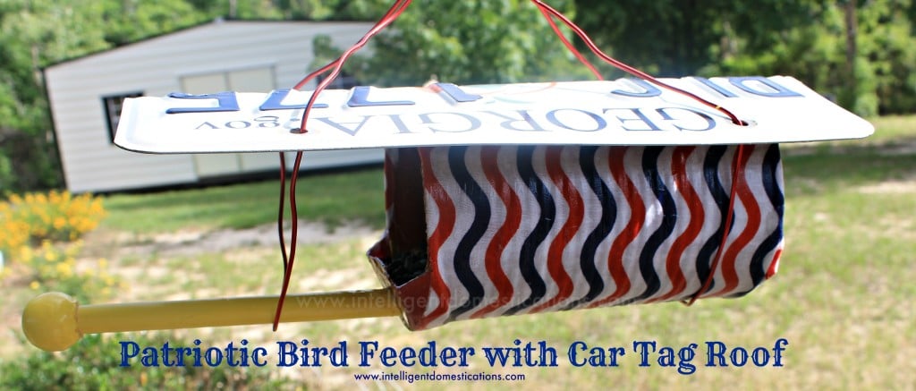 Patriotic Birdfeeder with car tag roof.intelligentdomestications.com
