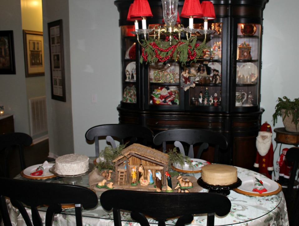 Christmas Home Tour 2015.Dining Room.intelligentdomestications.com