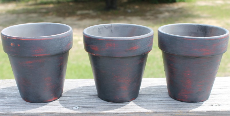 Clay pot makeover, painted and sanded