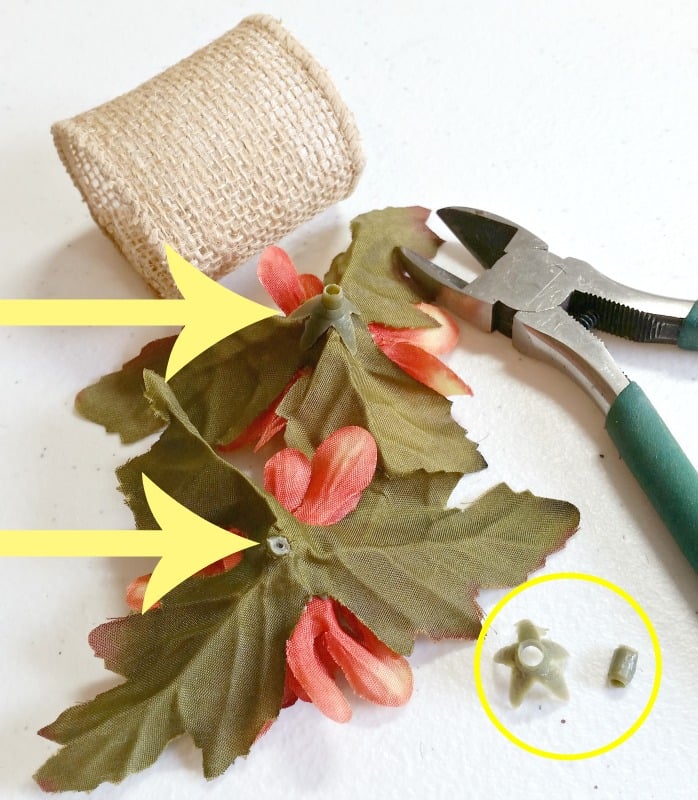 How to make Burlap Ribbon Fall Napkin Rings. This is a super easy Fall decor craft using minimal supplies and time. Pick your own flowers and make Fall Napkin Rings to match your Thanksgiving table. #DIYDecor #Burlapcraft How to make easy burlap fall napkin rings. DIY Burlap Fall Napkin rings. DIY Fall Napkin rings. Burlap napkin rings.