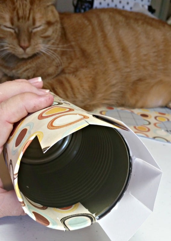 my-helper-is-always-there-when-im-working-in-my-craft-room-intelligentdomestications-com