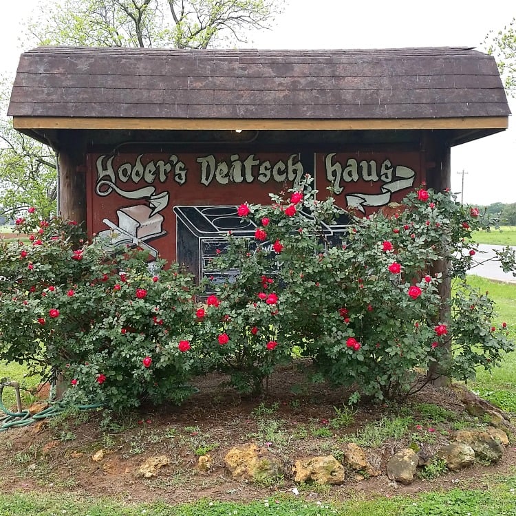 yoders-deitsch-haus-montezuma-ga