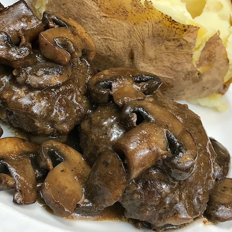 https://intelligentdomestications.com/wp-content/uploads/2017/05/Simple-Chopped-Steak-recipe-with-mushroom-gravy.jpg