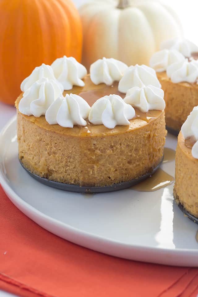 Mini Pumpkin Cheesecake recipe. Featured at Merry Monday Link Up Party #179