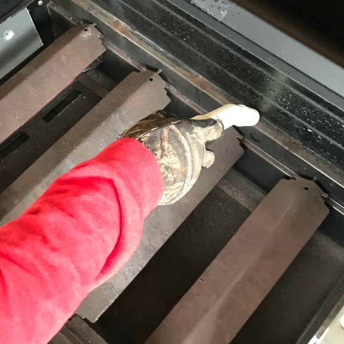 How To Prepare The Gas Grill For Grilling Season. How to clean and prepare the gas grill for grilling season. How to clean the gas grill. #grilling #gasgrill #grillingseason