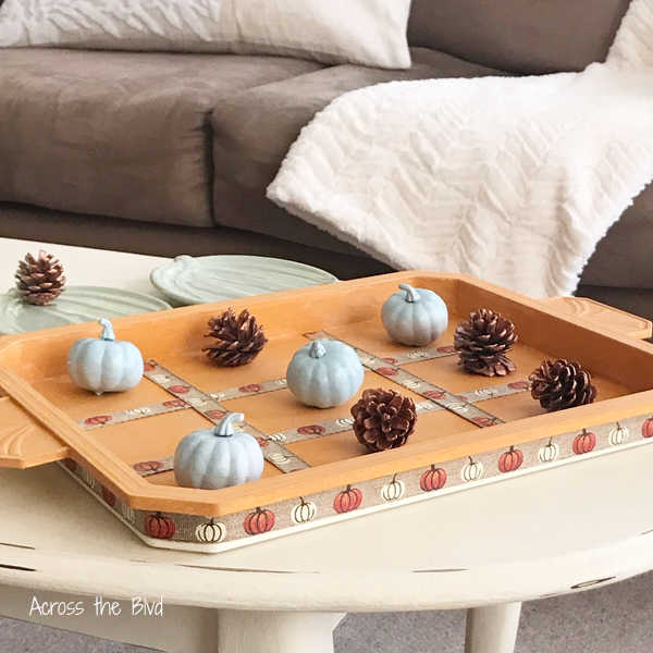 How to make a Fall Tic Tac Toe Game Board using pumpkins and pinecones