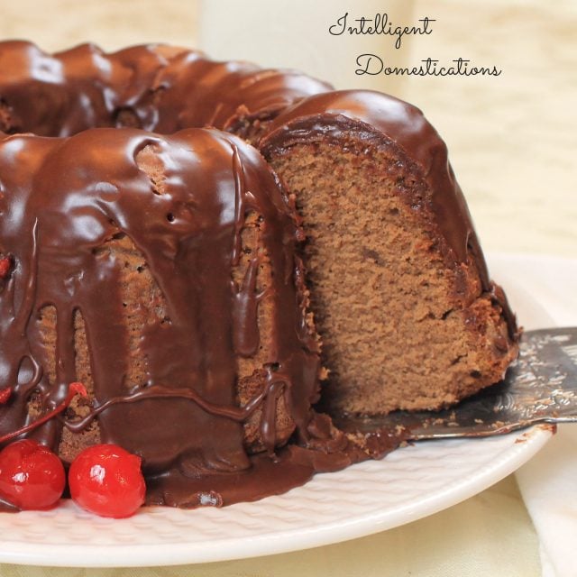 Easy and delicious Chocolate Pound Cake recipe made from scratch. Cocoa powder and milk make this pound cake recipe decadent and delicious. #poundcake #chocolate #chocolatepoundcake #cake #madefromscratch #Bundtcake