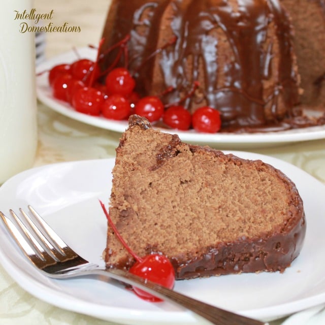 Easy and delicious Chocolate Pound Cake recipe made from scratch. Cocoa powder and milk make this pound cake recipe decadent and delicious. #poundcake #chocolate #chocolatepoundcake #cake #madefromscratch #Bundtcake