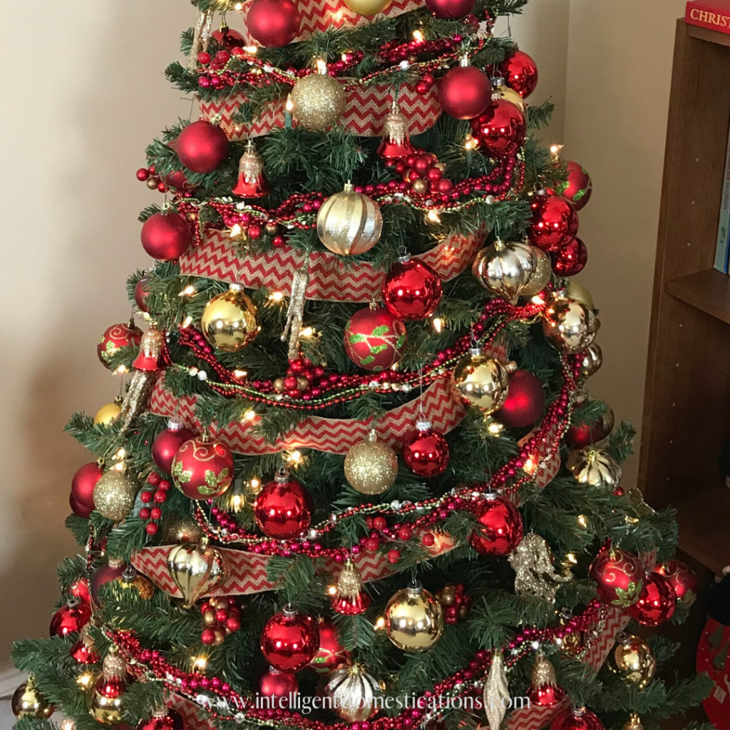 Festive Red And Gold Christmas Tree Decorations - Intelligent Domestications, image size:1024x1024