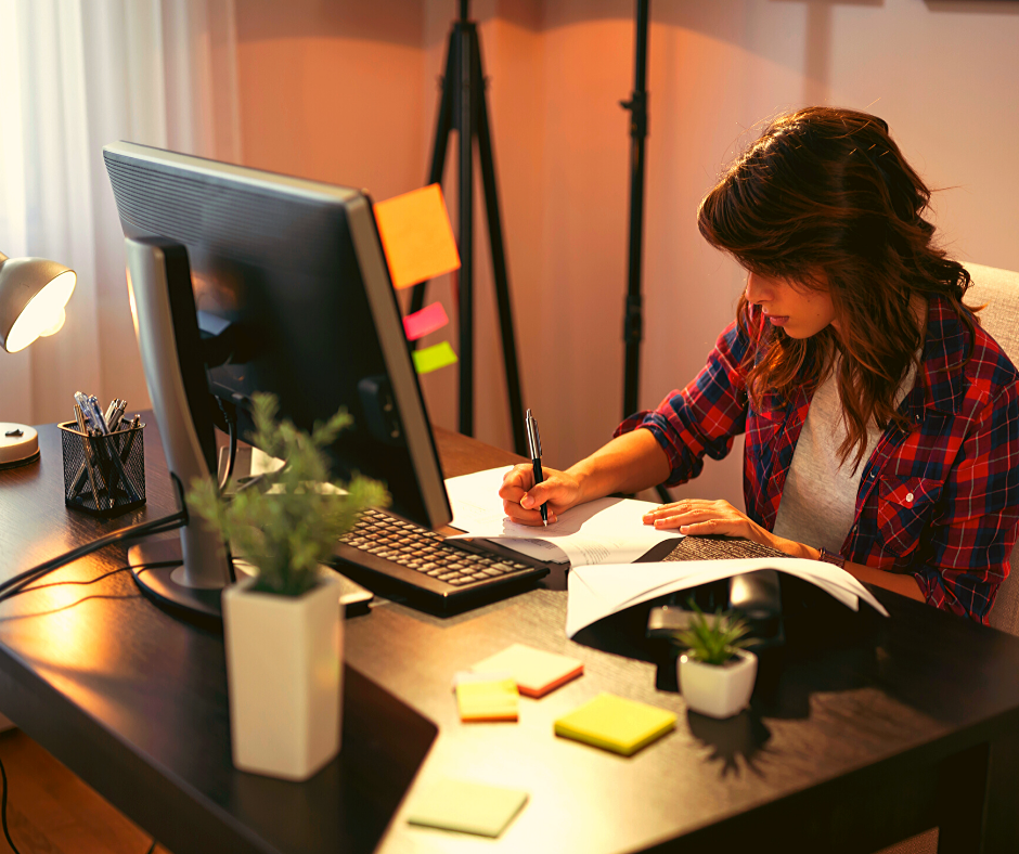 My Work From Home Essentials. Things I Use in my home officeto make working from home easier