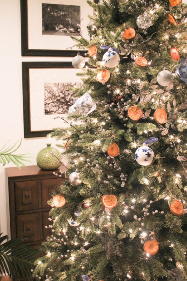 Image for How To Make A Dried Orange Christmas Tree Decorations
