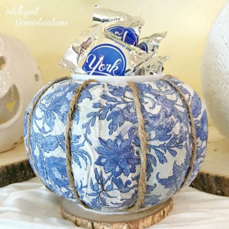 Image for Make Your Own Blue & White Pumpkin Candy Dish