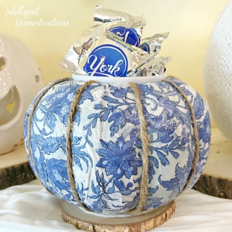Image for Make Your Own Blue & White Pumpkin Candy Dish
