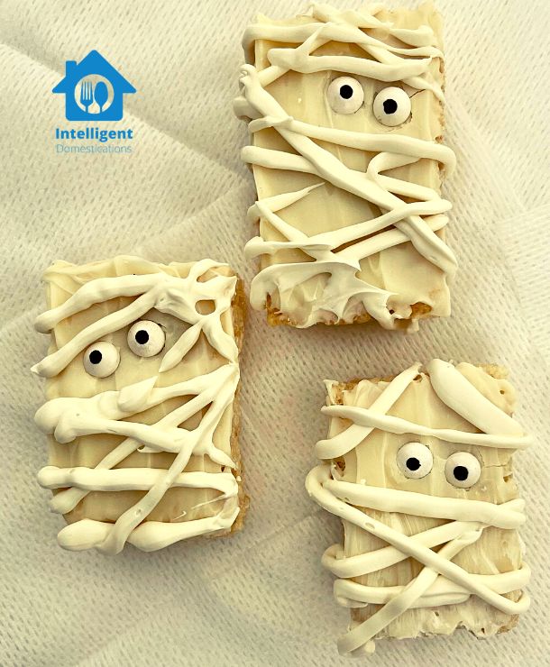 Halloween Mummies Rice Krispy Treats