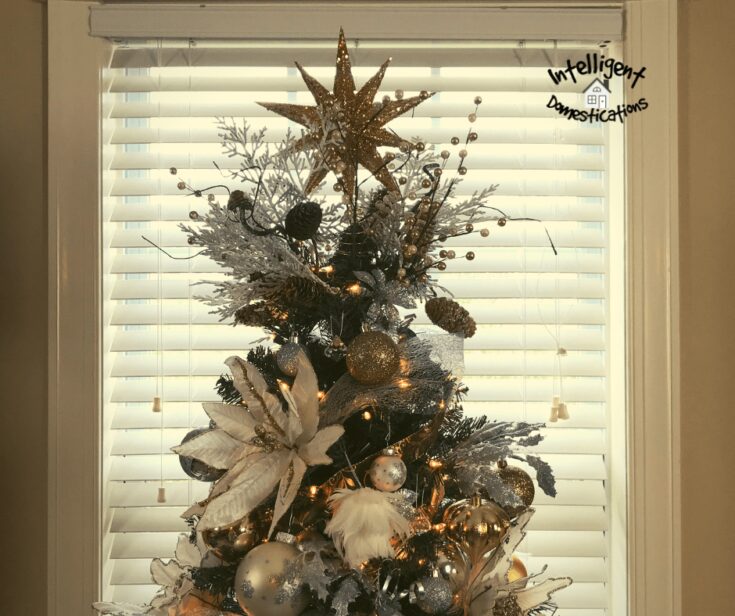 Image for Simple Silver & Gold Christmas Tree Decorations