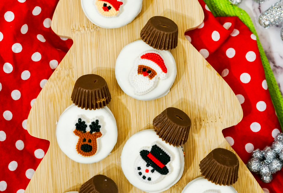 Close up look at Oreo Cookie Christmas Ornaments